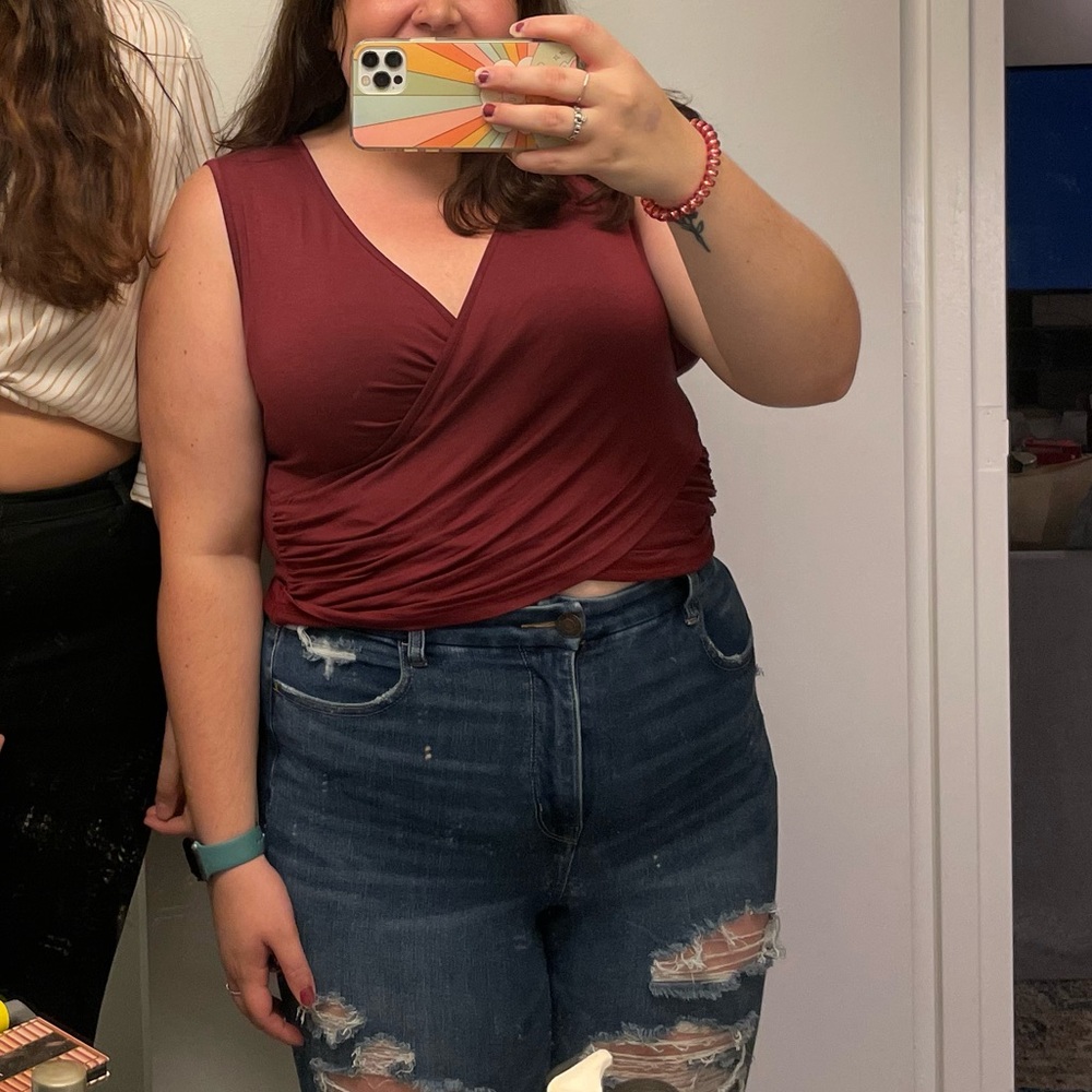 Veitor cropped wrap tank top